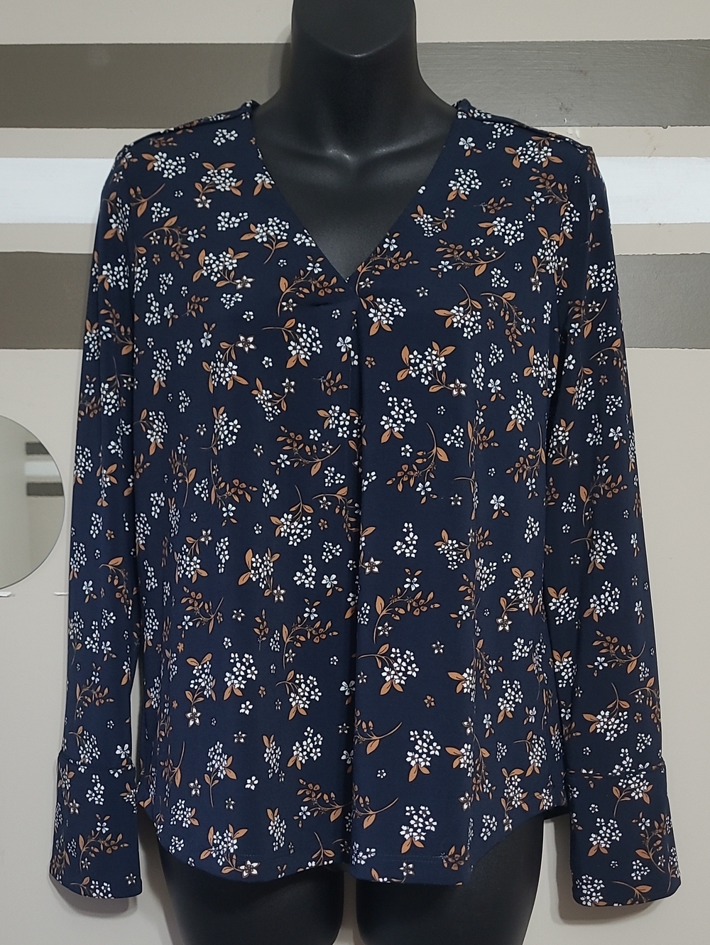 ⭐️ Cleo Petites Navy Floral V-Neck Long Sleeve Blouse Sz Small